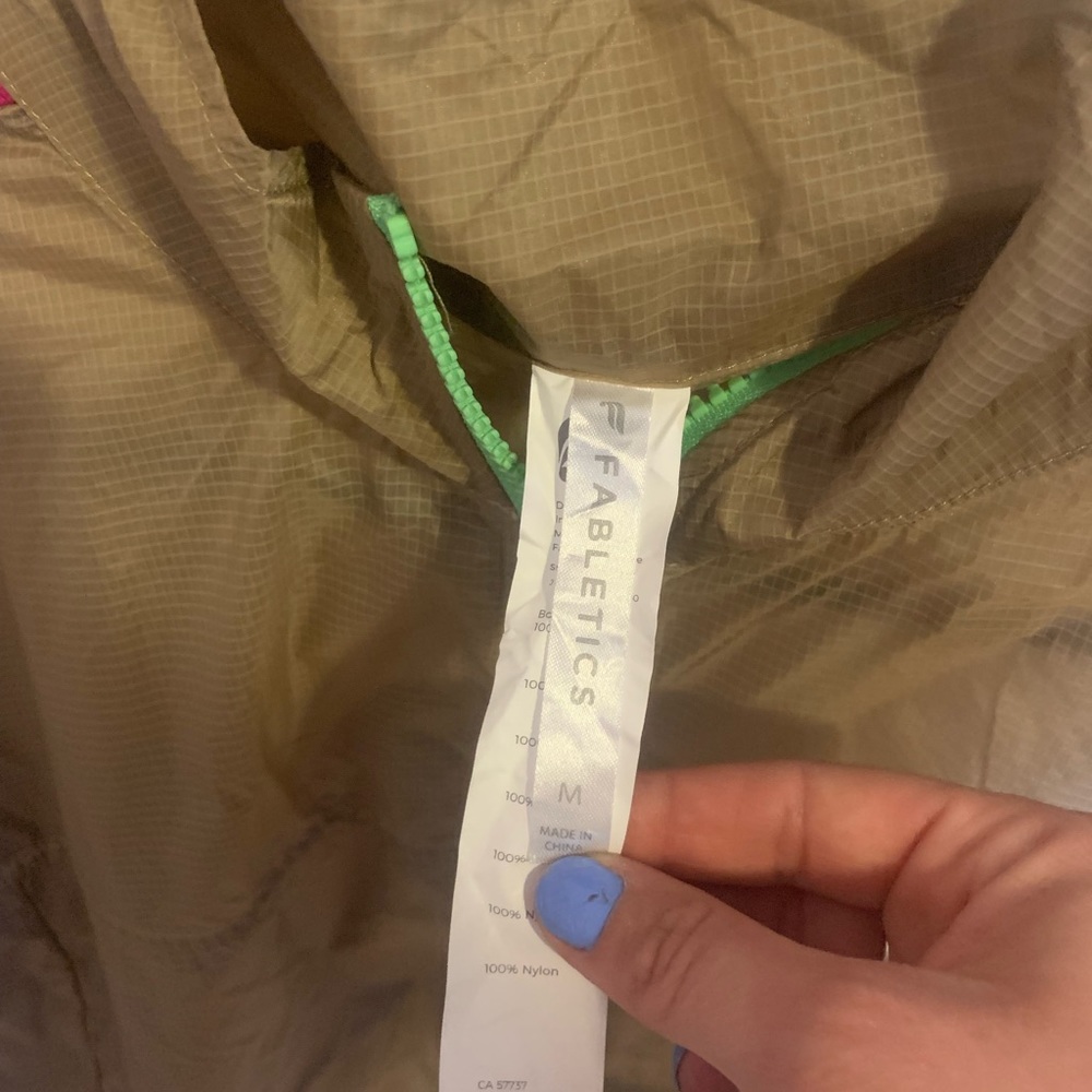 Fabletics Windbreaker, Size Medium, Cropped, Cond… - image 4
